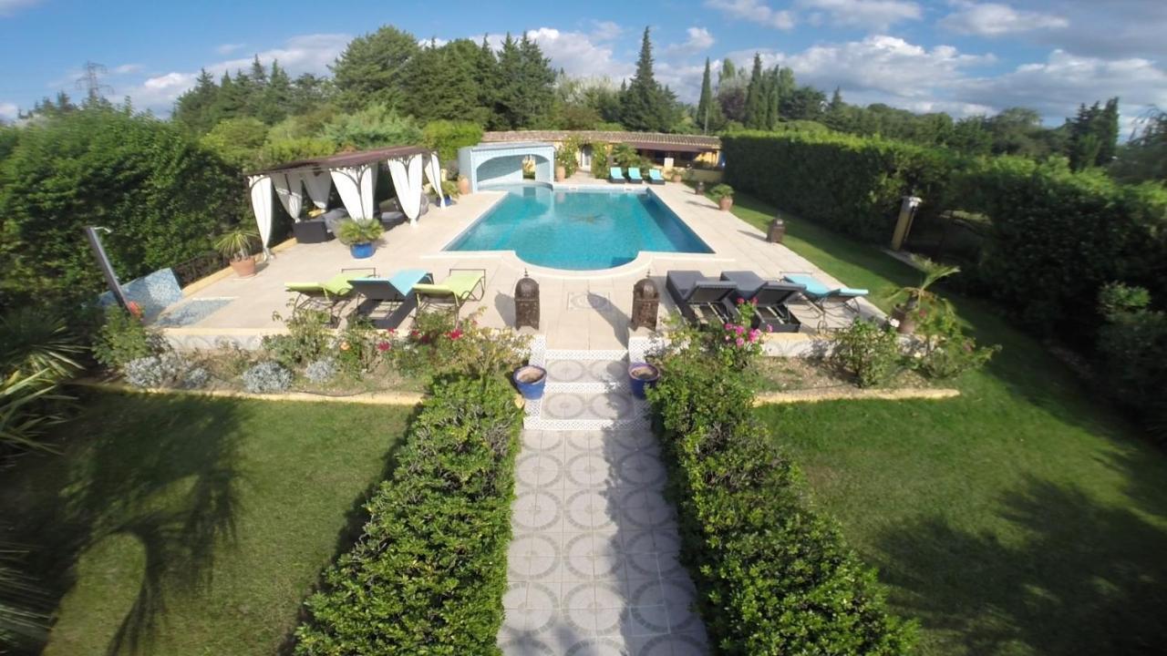 Gites Maisons De Vacances Domaine La Chamade Carpentras Esterno foto